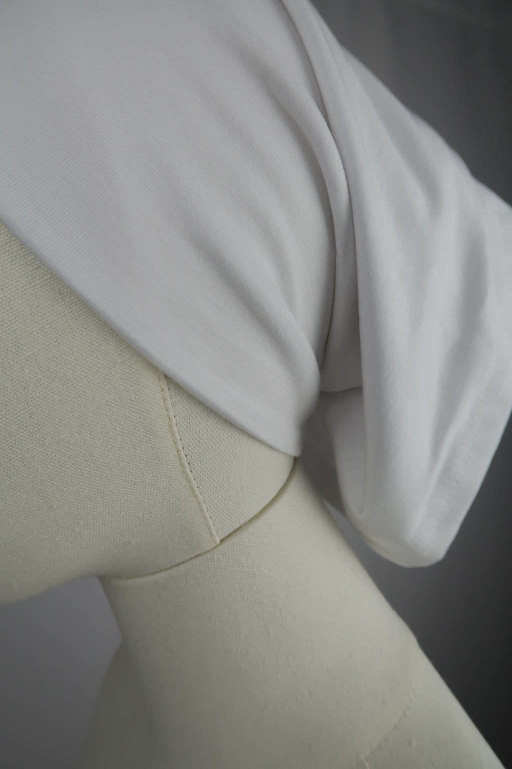 White Silk-Lined Tube Undercap