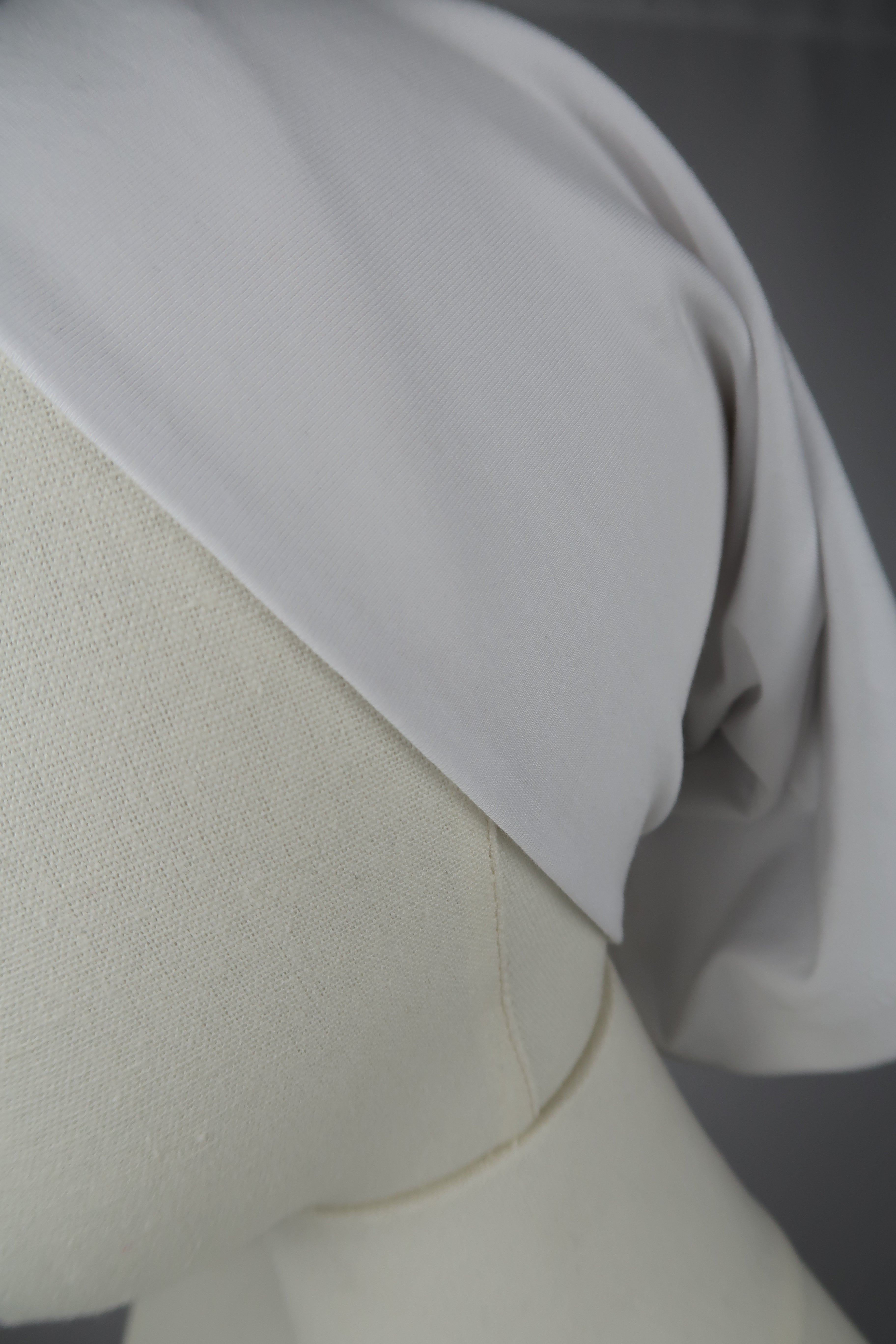 White Silk-Lined Tube Undercap